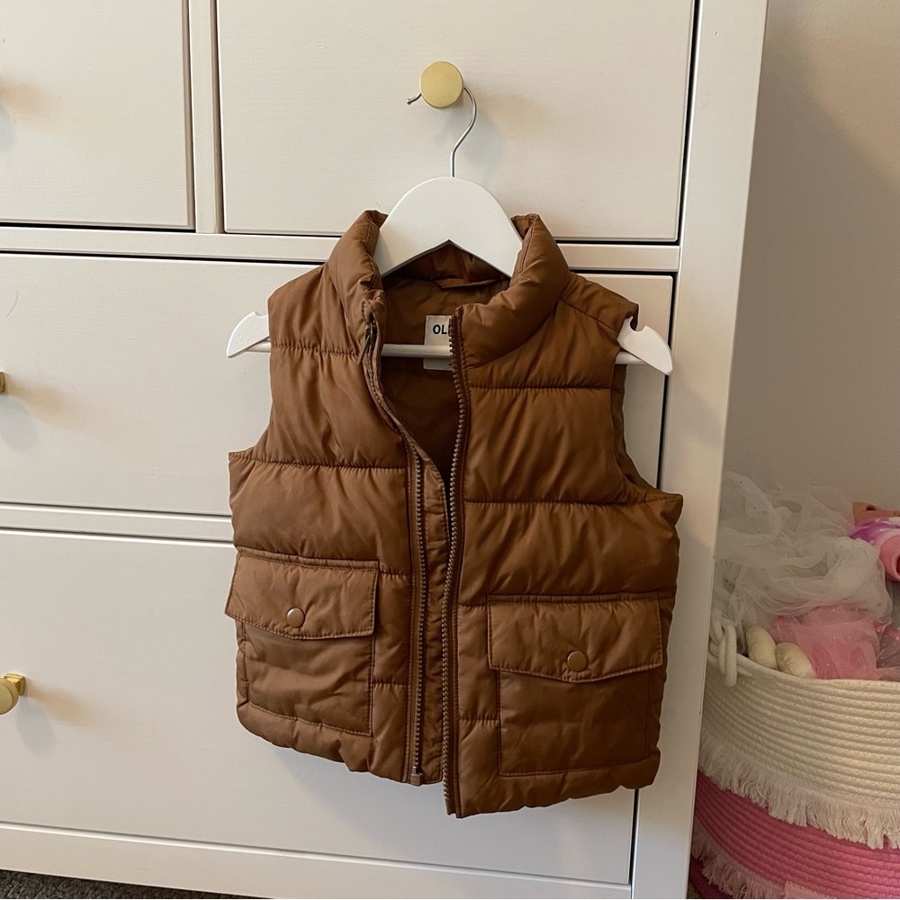 Old Navy Brown Puffer Vest Size 2T